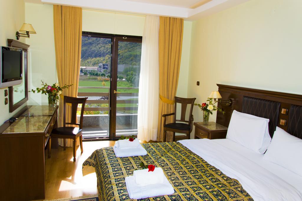 Tsamis Hotel Kastoria Bilik gambar