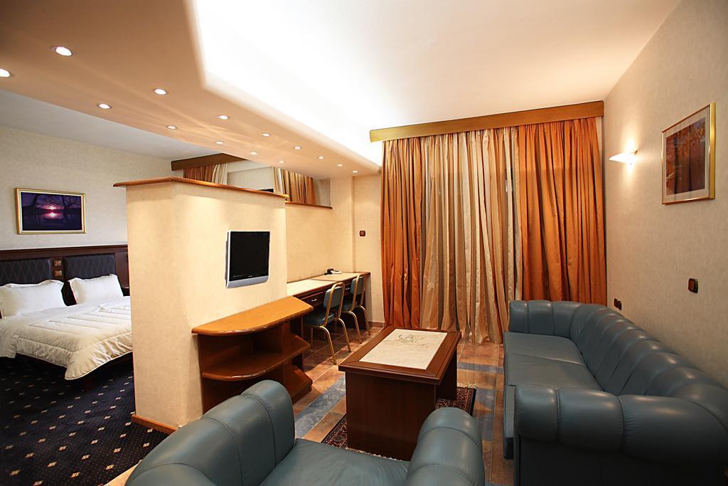 Tsamis Hotel Kastoria Luaran gambar